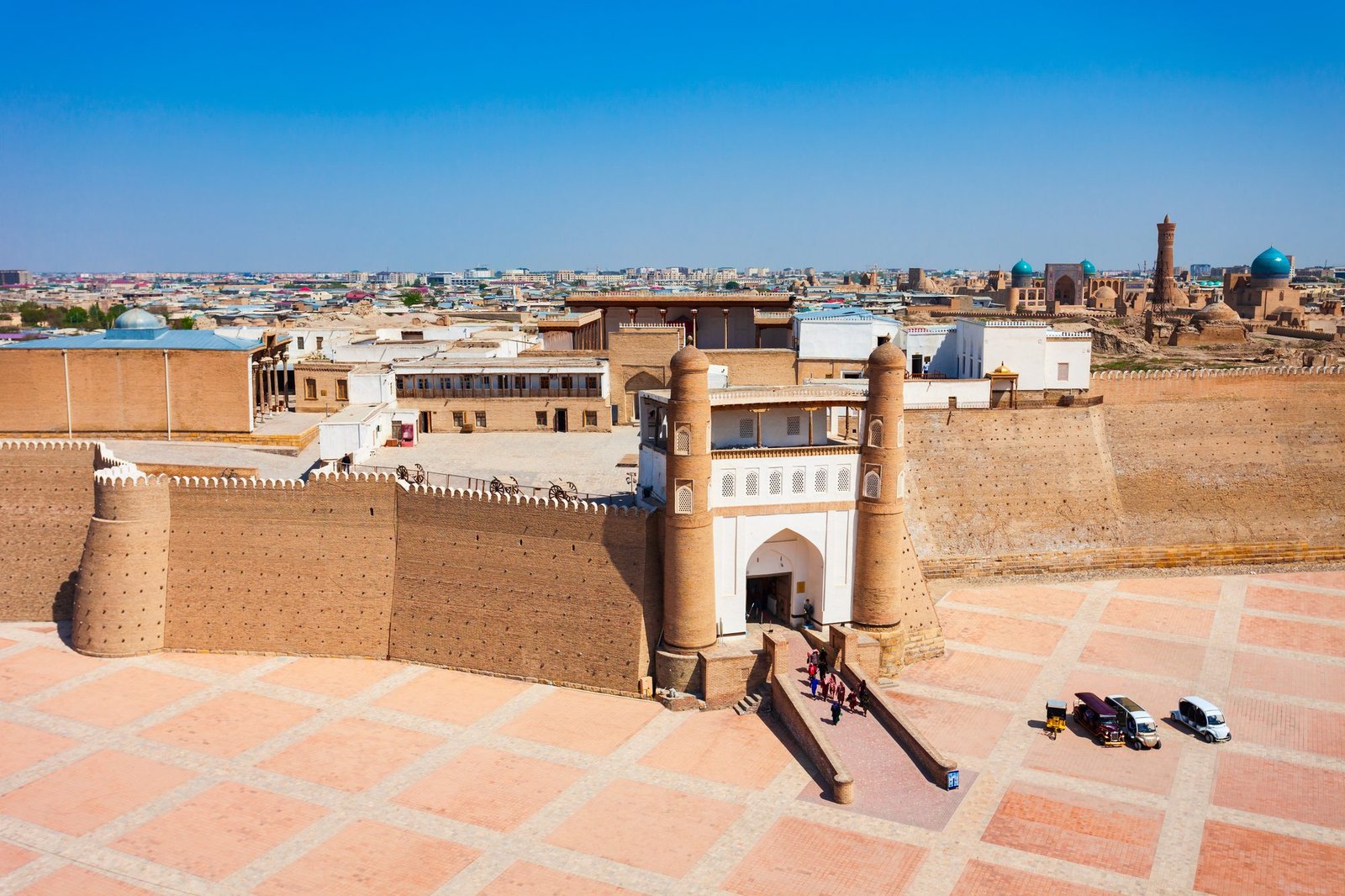 Presidents of Kazakhstan & Uzbekistan Explore Bukhara’s Historic Heritage, Highlighting Shared Cultural Legacy