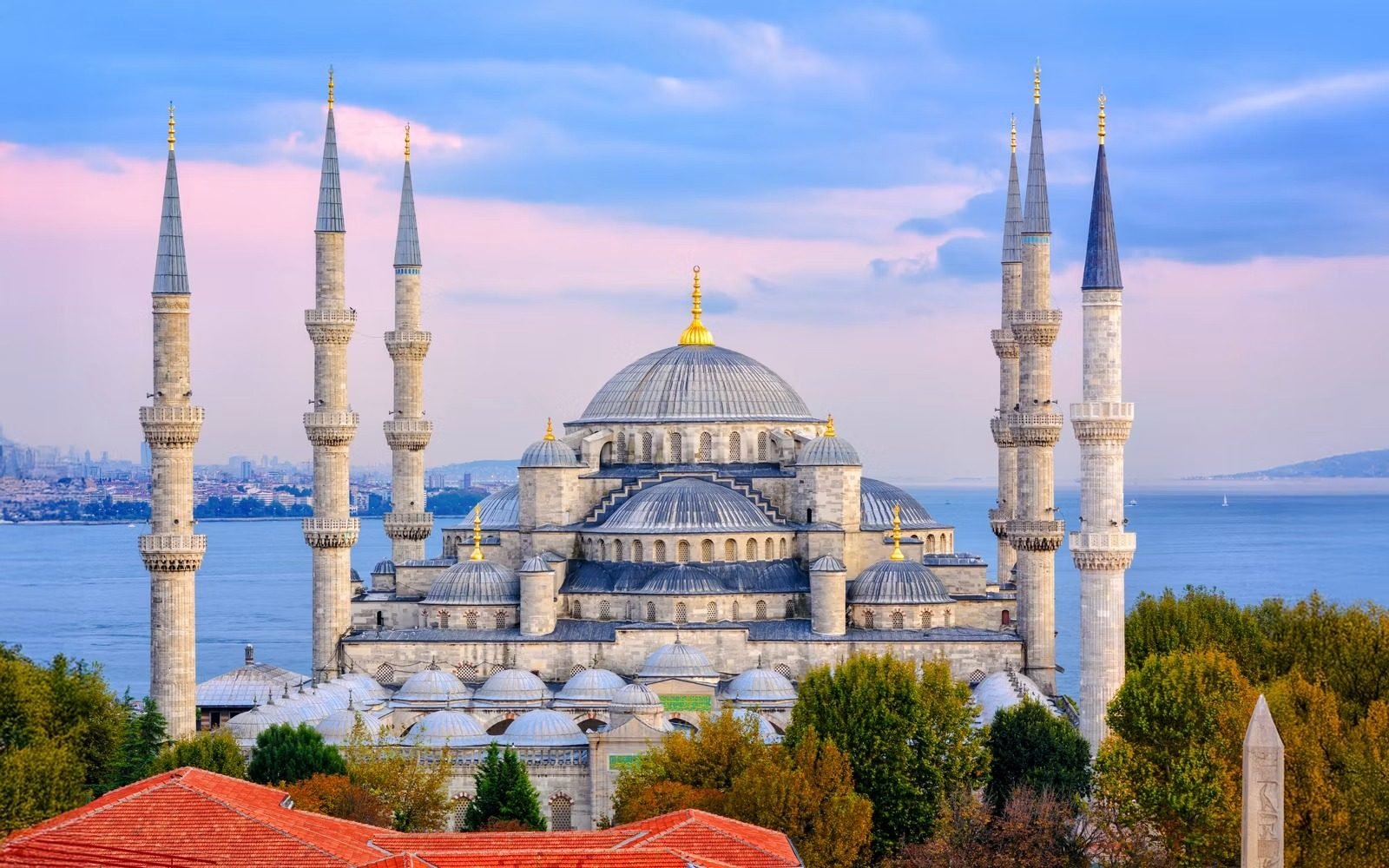 Discover Kazakhstan — A Journey Through Mountains, Lakes, Canyons & Silk Road Heritage