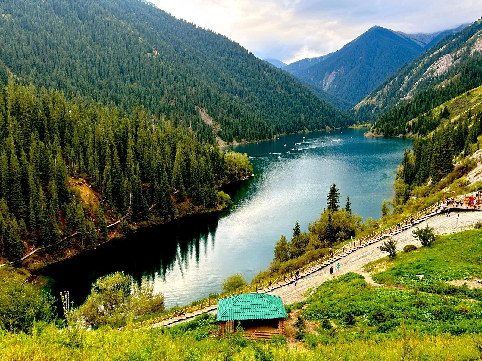 Discover Kazakhstan — A Journey Through Mountains, Lakes, Canyons & Silk Road Heritage