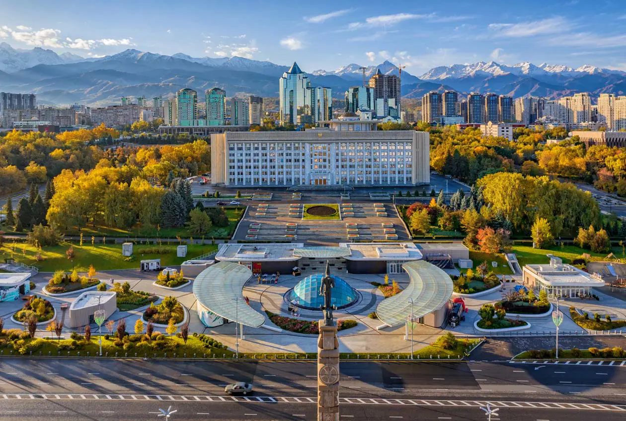 Discover Kazakhstan — A Journey Through Mountains, Lakes, Canyons & Silk Road Heritage