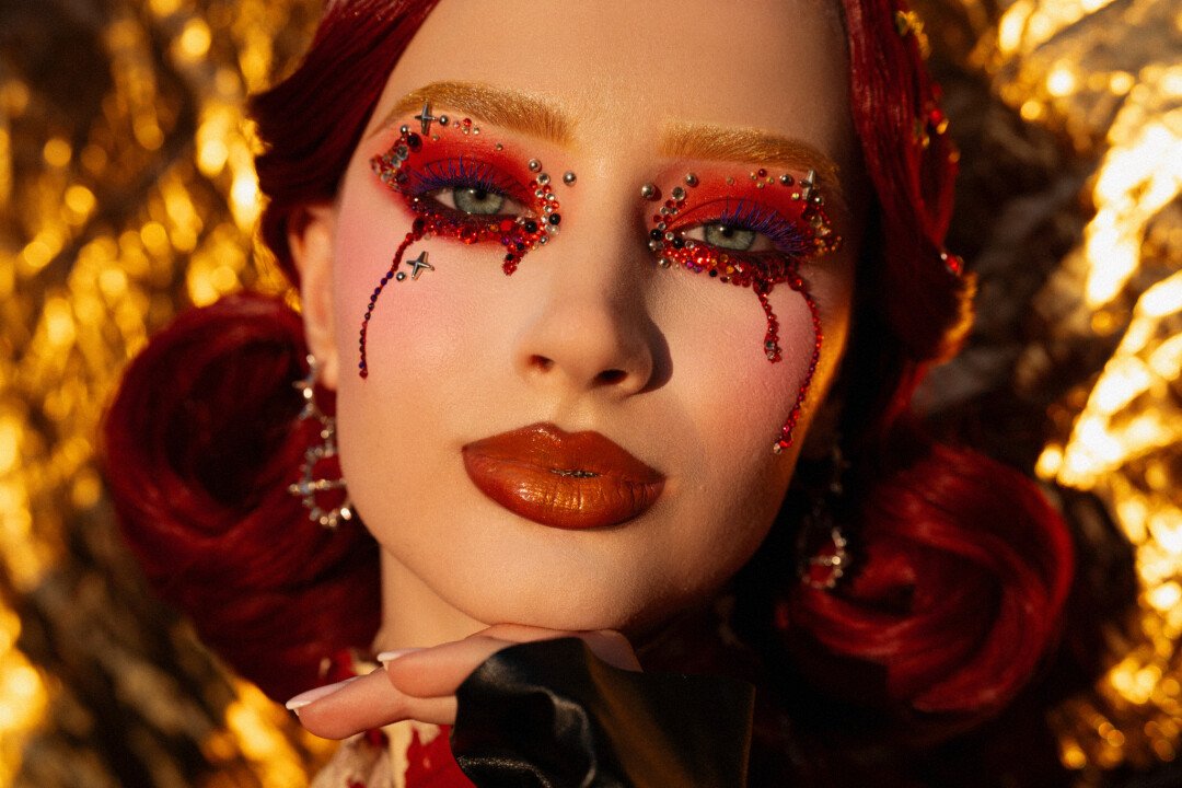 Vladimir Atamas: The Artist Behind the Faces of Modern Beauty